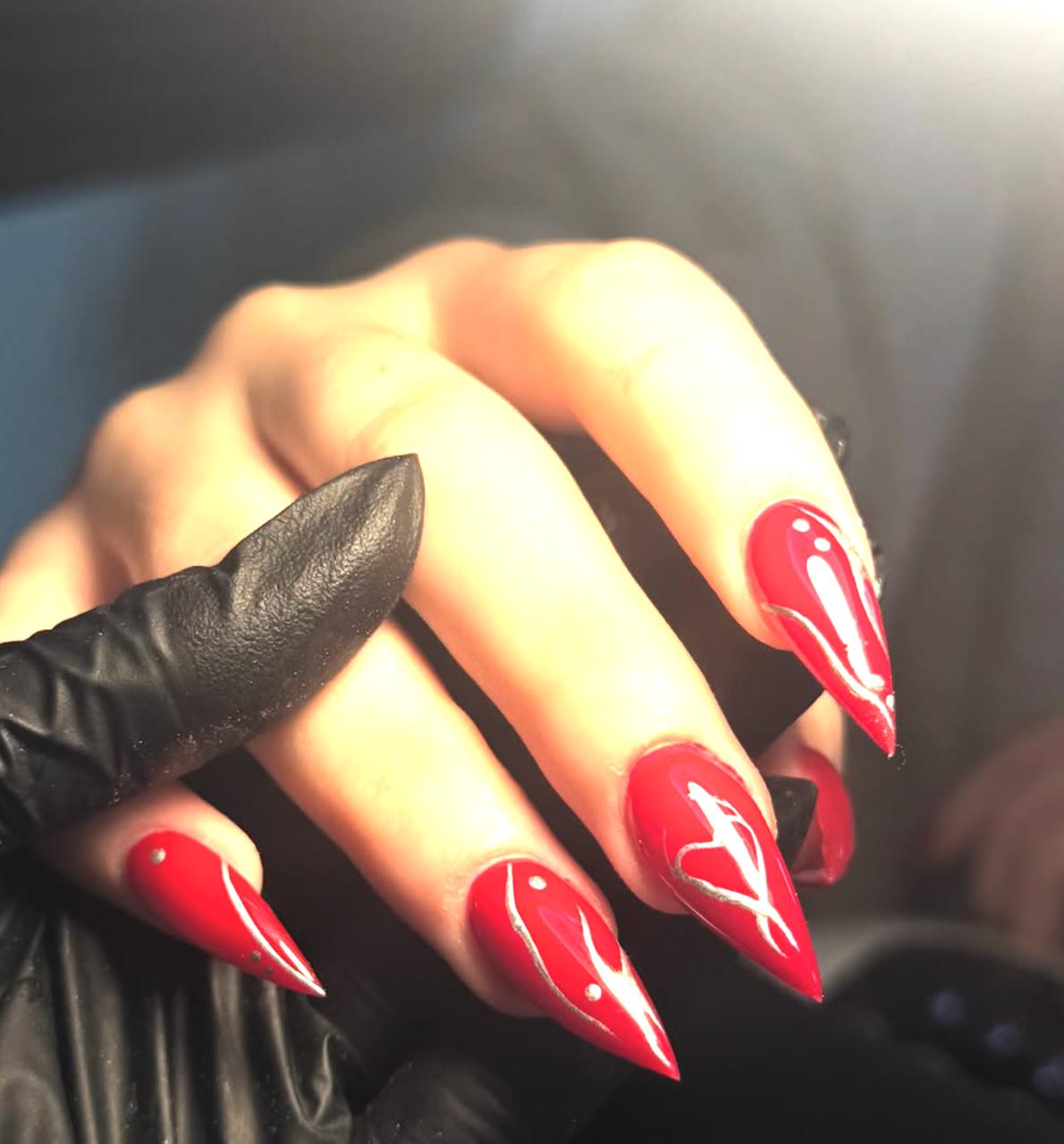 Acrylic and nail art set by Design by Eva nail technician in Staveley
